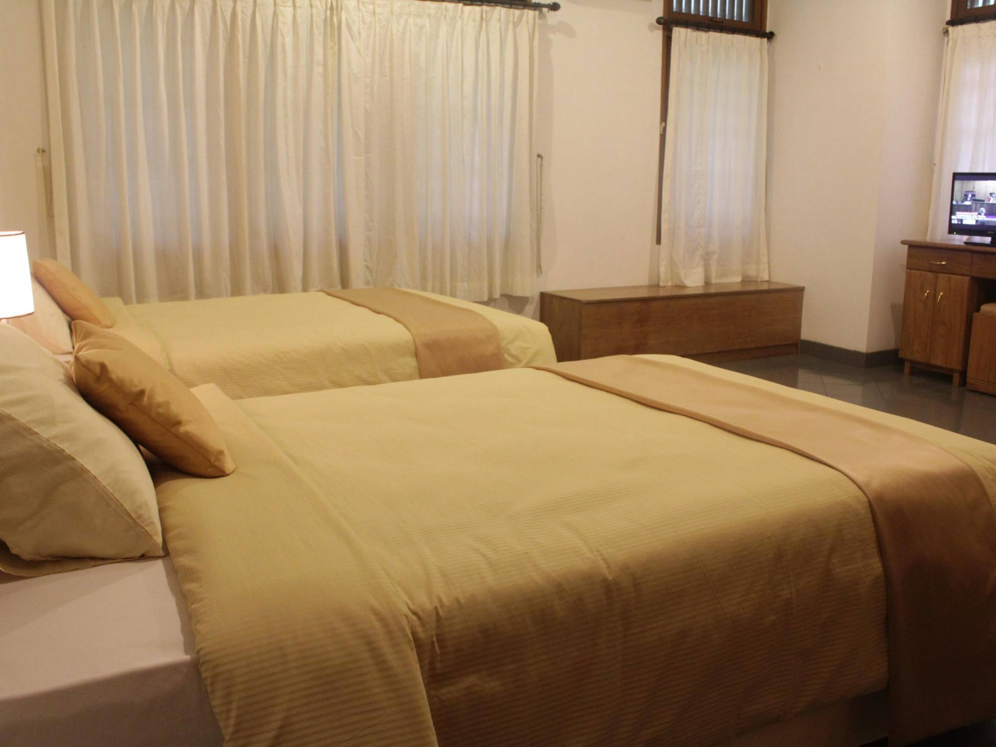 Sbth Boutique Atletik Bogor